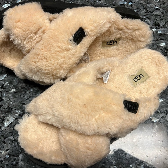 UGG Sherpa Fuzz Sugar Cross Plant Based Sustainable Platform Slides - Picture 6 of 16